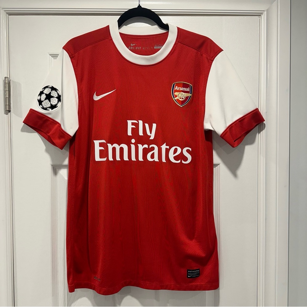Arsenal 2010/2011 Home Jersey, Medium, Fabregas 4, Football, Soccer